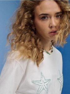 Naszyjnik z muszlami na sznurku - wielobarwny. Naszyjniki Sinsay. Za 12,99 zł.