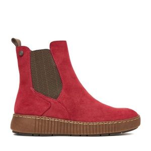 Botki Go Soft. Czerwone botki Go Soft, bez wzorów, bez obcasa, na płaskiej podeszwie, bez zapięcia. Za 179,99 zł.