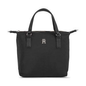 Torebka Tommy Hilfiger. Czarne shopper bag TOMMY HILFIGER, bez wzorów, bez dodatków. Za 269,99 zł.
