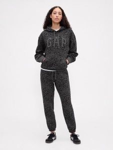 GAP Bluza w kolorze antracytowo-czarnym rozmiar: XL. Czarne bluzy GAP, xl, bez wzorów, z kapturem. Za 113,63 zł.