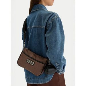 Torebka Nine West. Brązowe listonoszki Nine West, bez wzorów, bez dodatków. Za 219,99 zł.