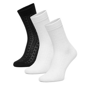 Skarpety długie Nine West. Białe skarpetki Nine West, bez wzorów. Za 29,99 zł.