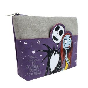 Torba podróżna The Nightmare Before Christmas Fioletowy. Fioletowe torby podróżne i sportowe Disney, bez wzorów. Za 89,00 zł.