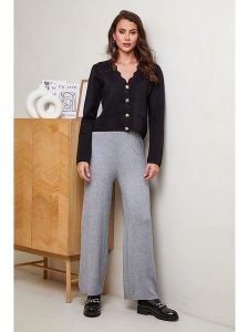 Soft Cashmere Kardigan w kolorze czarnym rozmiar: 38/40. Czarne kardigany Soft Cashmere, z kaszmiru. Za 104,99 zł.