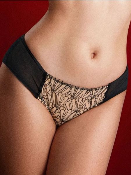 Majtki figi - czarny. Czarne figi Sinsay, bez wzorów. Za 12,99 zł.