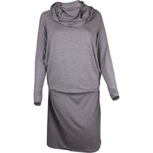 Sukienka w kolorze szarym do karmienia. Szare sukienki marki Cool Mama, z okrągłym kołnierzem. W wyprzedaży za 124,95 zł.