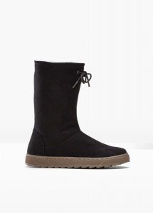 Kozaki zimowe. Czarne kozaki bonprix, na zimę, bez wzorów, bez obcasa, bez zapięcia. Za 147,99 zł.