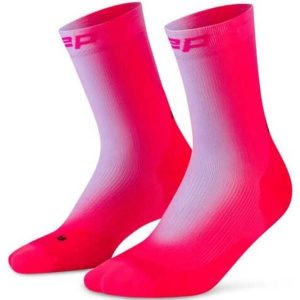 Damskie skarpety kompresyjne do połowy łydki do biegania różowe granatowe CEP. Czerwone skarpetki CEP, bez wzorów, z elastanu. Za 114,00 zł.