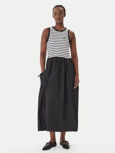 LOLA CASADEMUNT Sukienka codzienna LS2616151 Czarny Regular Fit. Czarne sukienki LOLA CASADEMUNT, na co dzień, xl, bez wzorów, z syntetyku, bez kołnierzyka, bez ramiączek, proste. Za 627,99 zł.