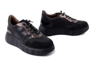 WONDERS A-3631 Trend I negro, półbuty damskie. Czarne półbuty Wonders, bez wzorów, z gumy, bez obcasa, bez zapięcia. Za 489,93 zł.