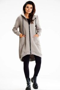 Długa bluza damska z kapturem i kieszeniami szary. Szare bluzy Infinite You, l, bez wzorów, z bawełny, z kapturem. Za 299,00 zł.
