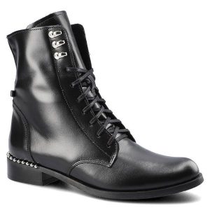 Czarne Botki Pro-Moda Damskie Modne Buty Skórzane. Czarne botki PRO-MODA, na jesień, bez wzorów, z jeansu, bez obcasa, na płaskiej podeszwie, bez zapięcia. Za 279,00 zł.