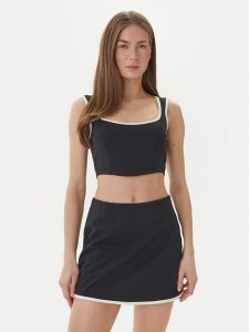 Guess Top 181230 Czarny Classic Fit. Czarne topy Guess, s, z aplikacjami, z syntetyku, bez kołnierzyka, bez ramiączek. Za 169,99 zł.