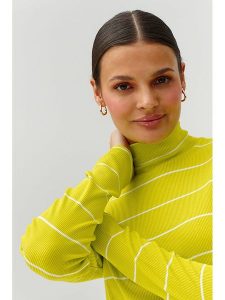 TATUUM Koszulka w kolorze żółto-białym rozmiar: XS. Żółte bluzki Tatuum, xs, bez wzorów, bez kołnierzyka, bez ramiączek. Za 74,46 zł.