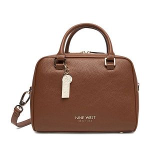 Torebka Nine West. Brązowe torebki klasyczne Nine West, bez wzorów, bez dodatków. Za 369,99 zł.