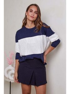 Soft Cashmere Sweter w kolorze granatowo-białym rozmiar: 38/40. Niebieskie swetry oversize Soft Cashmere, bez wzorów, bez ramiączek. Za 109,78 zł.