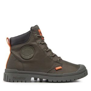 Trapery Palladium. Brązowe buty zimowe Palladium, bez obcasa, bez zapięcia. Za 479,99 zł.