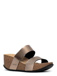 BACKSUN Klapki "Libreville" w kolorze złotym na koturnie rozmiar: 38. Żółte klapki Backsun, bez wzorów, z materiału, z otwartym noskiem, bez obcasa, na koturnie. Za 152,99 zł.