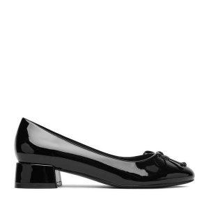 Czółenka JENNY. Czarne czółenka Jenny, bez wzorów, bez obcasa, bez zapięcia. Za 119,99 zł.