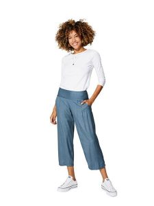 Aller Simplement Spodnie w kolorze niebieskim rozmiar: 34-38. Niebieskie spodnie z wysokim stanem Aller Simplement, bez wzorów, z materiału, z podwyższonym stanem. Za 52,30 zł.