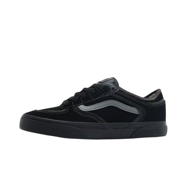 Niscy Sneakersy Vans Rowley Classic. Czarne trampki Vans, bez wzorów, bez zapięcia. Za 351,00 zł.