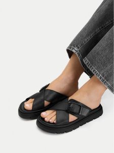 G-Star Raw Klapki CEO-WI16-MARS-02 Czarny. Czarne klapki G-Star, bez wzorów, ze skóry, bez obcasa. Za 133,99 zł.