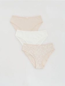 Bawełniane majtki figi 3 pack - kremowy. Białe figi Reserved, bez wzorów, z bawełny. Za 49,99 zł.