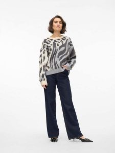 Vero Moda Sweter w kolorze szaro-kremowym rozmiar: L. Szare swetry oversize Vero Moda, l, bez wzorów, bez ramiączek. Za 83,42 zł.