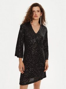 Bruuns Bazaar Sukienka koktajlowa Azati BBW4192 Czarny Regular Fit. Czarne kombinezony Bruuns Bazaar, l, bez wzorów, z syntetyku, wizytowe, bez kołnierzyka, bez ramiączek. Za 399,99 zł.