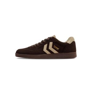 Sneakersy Hummel Perfekt CL. Brązowe buty sportowe Hummel, bez wzorów, bez zapięcia, do piłki ręcznej. Za 278,00 zł.