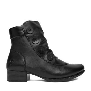 Botki Rieker. Czarne botki Rieker, bez wzorów, bez obcasa, na słupku, bez zapięcia. Za 399,99 zł.