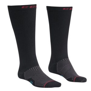 Skarpety hokejowe CCM Compression Knee. Czarne skarpetki CCM, bez wzorów. Za 69,99 zł.