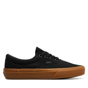 Tenisówki Vans. Czarne trampki Vans, bez wzorów, bez zapięcia. Za 254,99 zł.