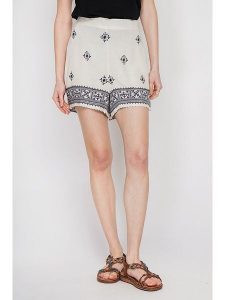 ASSUILI Szorty w kolorze białym rozmiar: 38. Białe szorty Assuili, bez wzorów. Za 65,99 zł.