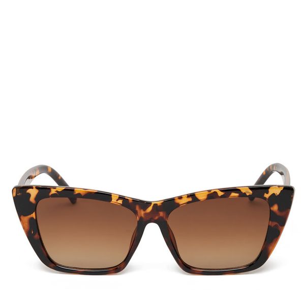 Okulary przeciwsłoneczne DeeZee. Brązowe okulary przeciwsłoneczne DeeZee. Za 49,99 zł.