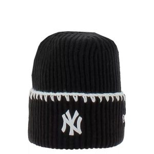 Czapka damska New York Yankees Chunky Topstich. Czarne czapki New Era, bez wzorów, z materiału, eleganckie. Za 147,00 zł.