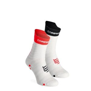 Skarpety biegowe Compressport Pro Racing v4.0 UL Run High. Białe skarpetki Compressport, bez wzorów. Za 93,99 zł.