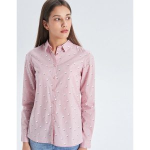 Koszula z nadrukiem all over - Kremowy. Koszule marki Cropp. W wyprzedaży za 29,99 zł.