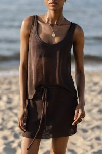 Mini spódniczka z wiskozy w kolorze COFFE SHAKE - MEGAN-S. Brązowe spódnice Marsala, s, bez wzorów, z nylonu, eleganckie, mini. W wyprzedaży za 62,97 zł.