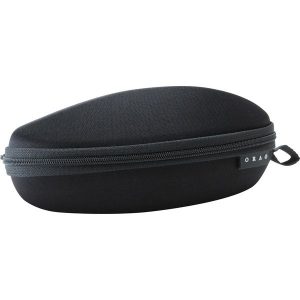 Sztywne etui na okulary Quechua Case 560. Czarne okulary przeciwsłoneczne QUECHUA. Za 19,99 zł.