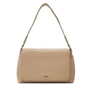 Torebka Calvin Klein. Brązowe torebki klasyczne Calvin Klein, bez wzorów, bez dodatków. Za 349,99 zł.