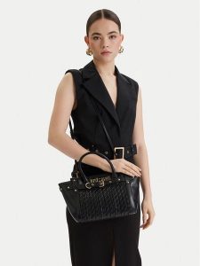 Just Cavalli Torebka 80RA4BG2 ZSD90 Czarny. Czarne torebki klasyczne Just Cavalli, bez wzorów, ze skóry, bez dodatków. Za 638,99 zł.