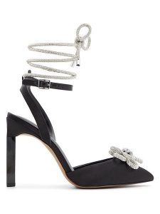 CALL IT SPRING Czółenka w kolorze czarnym rozmiar: 37,5. Czarne czółenka Call it Spring, bez wzorów, bez obcasa, bez zapięcia. Za 173,99 zł.