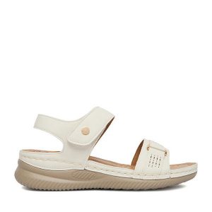 Sandały Go Soft. Białe sandały Go Soft, bez wzorów, bez obcasa, na koturnie, bez zapięcia. Za 99,99 zł.