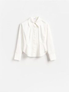 Koszula z bawełną - biały. Białe koszule Reserved, l, bez wzorów, z bawełny, bez kołnierzyka, bez ramiączek. Za 119,99 zł.