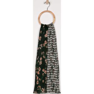 Pieces - Szal Tukka. Szaliki marki Pieces. W wyprzedaży za 29,90 zł.