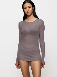 Triumph Koszulka w kolorze szarym rozmiar: XL. Szare bluzki Triumph, xl, bez wzorów, bez kołnierzyka, bez ramiączek. Za 70,24 zł.
