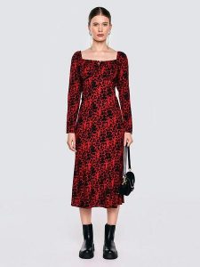 BIG STAR Sukienka w kolorze czerwonym rozmiar: S. Czerwone sukienki Big Star, s, bez wzorów, z wiskozy, retro, bez kołnierzyka, bez ramiączek, midi. Za 139,99 zł.