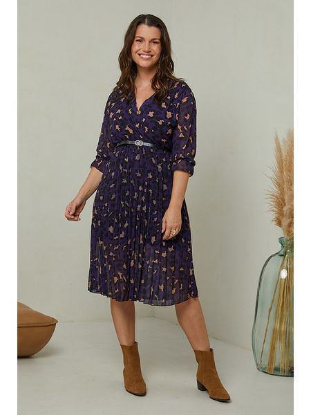 Curvy Lady Sukienka w kolorze fioletowo-czarnym rozmiar: 40/42. Czarne sukienki Curvy Lady, na co dzień, bez wzorów, klasyczne, bez kołnierzyka, bez ramiączek, midi, proste. Za 118,56 zł.