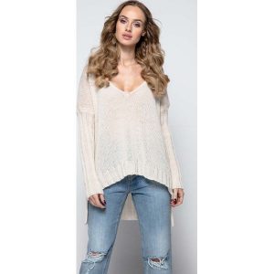 Beżowy Nowoczesny Moherowy Sweter z Dekoltem V. Piżamy marki Molly.pl. Za 129,90 zł.